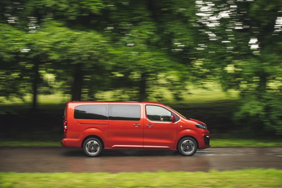  Vauxhall Vivaro Life 2019 года  (фото 22 из 28)